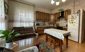 Дом 162м&sup2;, 2-этажный, участок 8 сот.  