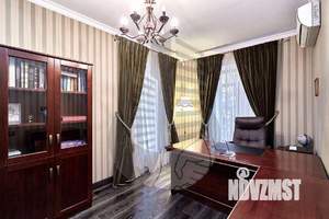 Дом 340м², 2-этажный, участок 13 сот.  