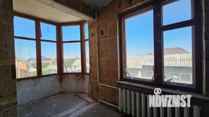 Дом 637м&sup2;, 4-этажный, участок 13 сот.  