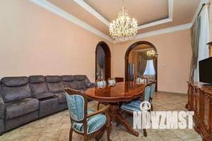 Дом 600м&sup2;, 3-этажный, участок 6 сот.  