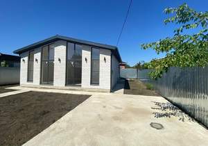 Дом 100м&sup2;, 1-этажный, участок 4 сот.  