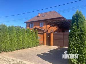 Коттедж 233м², 2-этажный, участок 10 сот.  