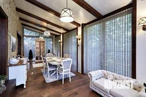 Дом 350м², 3-этажный, участок 15 сот.  