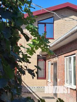 Дом 192м&sup2;, 2-этажный, участок 4 сот.  