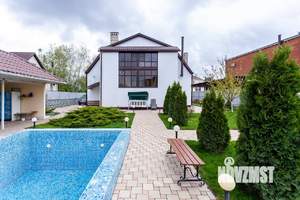 Дом 304м&sup2;, 2-этажный, участок 10 сот.  