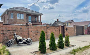 Дом 242м&sup2;, 2-этажный, участок 6 сот.  