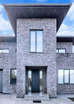 Дом 409м&sup2;, 2-этажный, участок 7 сот.  