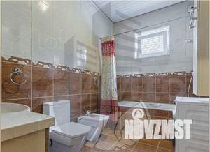 Дом 160м&sup2;, 1-этажный, участок 8 сот.  