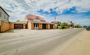 Дом 251м², 2-этажный, участок 14 сот.  