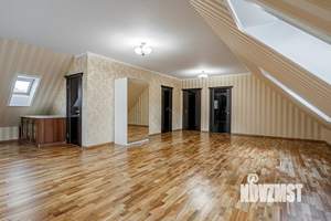 Дом 240м², 2-этажный, участок 3 сот.  