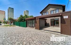 Дом 224м², 2-этажный, участок 4 сот.  