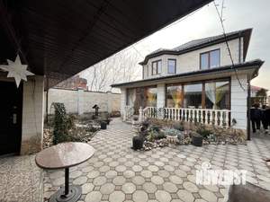 Дом 180м², 2-этажный, участок 5 сот.  