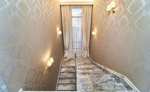 Дом 253м&sup2;, 2-этажный, участок 9 сот.  