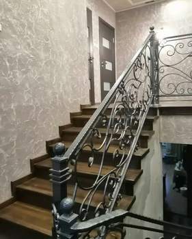 Дом 320м², 2-этажный, участок 10 сот.  