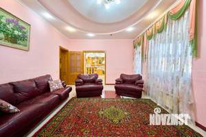 Дом 347м², 3-этажный, участок 7 сот.  