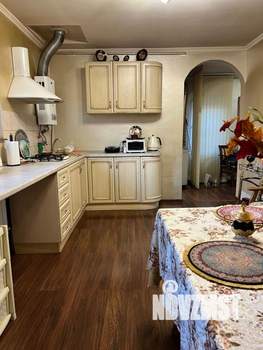 Дом 160м&sup2;, 2-этажный, участок 4 сот.  