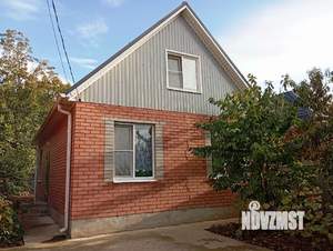 Дом 101м&sup2;, 2-этажный, участок 3 сот.  