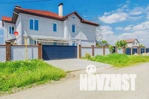 Дом 512м&sup2;, 2-этажный, участок 10 сот.  