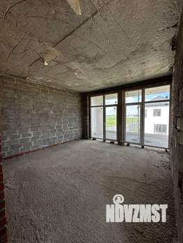 Дом 220м&sup2;, 2-этажный, участок 4 сот.  