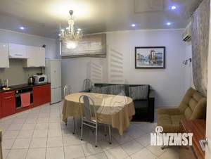 Дом 75м&sup2;, 2-этажный, участок 2 сот.  