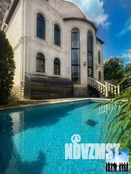 Коттедж 600м², 3-этажный, участок 8 сот.  