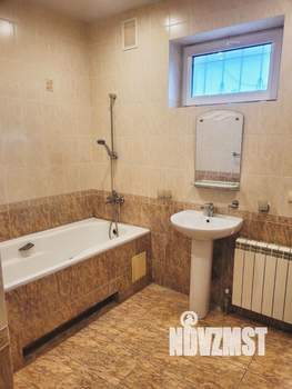 Дом 197м&sup2;, 3-этажный, участок 4 сот.  