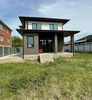 Дом 175м&sup2;, 2-этажный, участок 10 сот.  