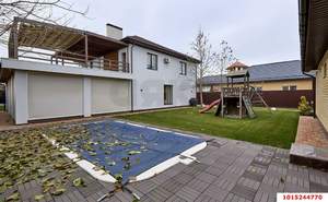 Дом 421м&sup2;, 2-этажный, участок 11 сот.  