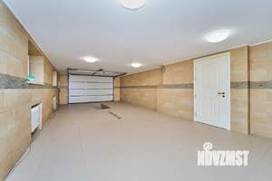 Дом 569м&sup2;, 3-этажный, участок 8 сот.  