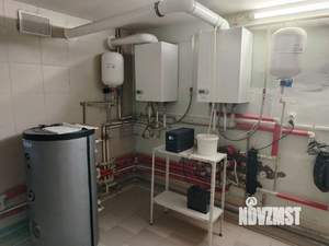 Дом 1000м&sup2;, 2-этажный, участок 12 сот.  