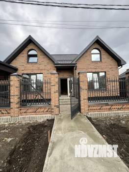 Дом 180м², 2-этажный, участок 6 сот.  