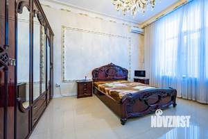 Дом 500м², 2-этажный, участок 8 сот.  