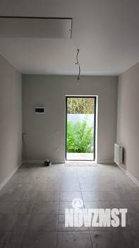 Дом 158м&sup2;, 2-этажный, участок 3 сот.  