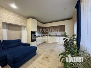 Дом 103м&sup2;, 2-этажный, участок 3 сот.  