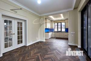 Дом 260м&sup2;, 2-этажный, участок 9 сот.  