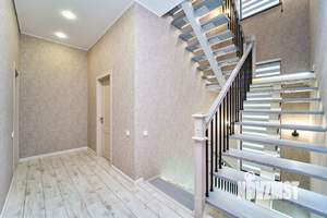 Дом 241м&sup2;, 3-этажный, участок 4 сот.  