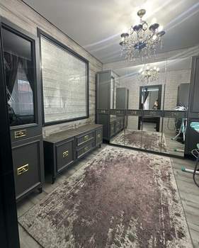 Дом 181м&sup2;, 3-этажный, участок 2 сот.  