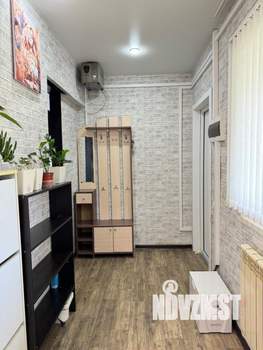 Дом 60м&sup2;, 2-этажный, участок 6 сот.  