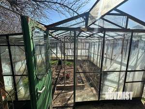 Дом 30м&sup2;, 2-этажный, участок 4 сот.  