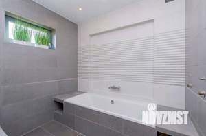 Дом 152м&sup2;, 2-этажный, участок 4 сот.  