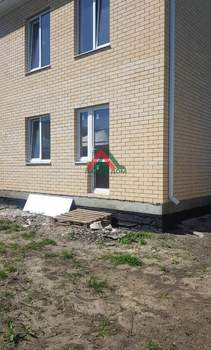 Дом 145м&sup2;, 2-этажный, участок 3 сот.  