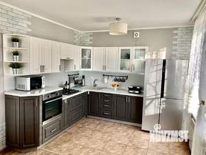 Дом 104м&sup2;, 2-этажный, участок 4 сот.  