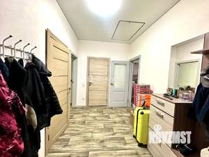 Дом 99м&sup2;, 2-этажный, участок 3 сот.  