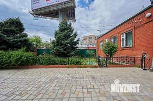 Дом 180м², 1-этажный, участок 7 сот.  