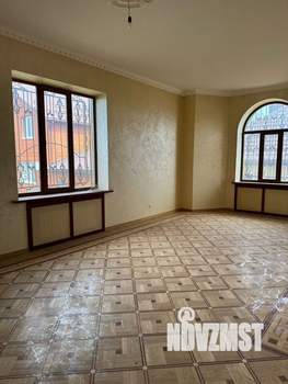 Дом 530м², 2-этажный, участок 8 сот.  