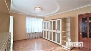 Дом 491м², 3-этажный, участок 12 сот.  