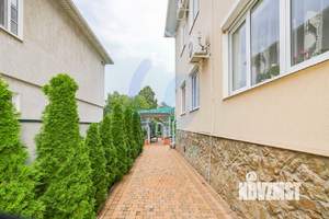 Дом 472м&sup2;, 2-этажный, участок 10 сот.  