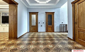 Дом 567м&sup2;, 3-этажный, участок 8 сот.  