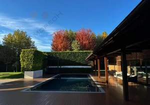 Дом 443м&sup2;, 2-этажный, участок 20 сот.  