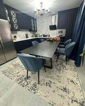 Дом 181м&sup2;, 3-этажный, участок 2 сот.  